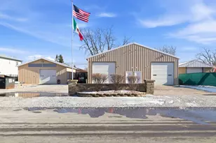 14427 S California Ave, Posen, IL 60469 - Photo 1