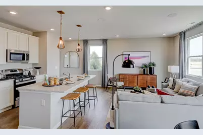 401 Comstock Road, South Elgin, IL 60177 - Photo 13