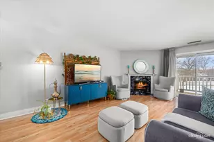 34 Glencoe Ct, Naperville, IL 60565 - Photo 3