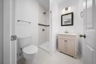 867 Church Rd, Aurora, IL 60505 - Photo 11