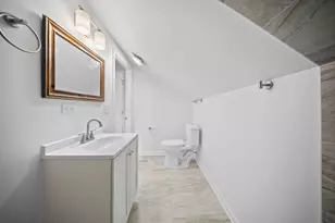 867 Church Rd, Aurora, IL 60505 - Photo 15