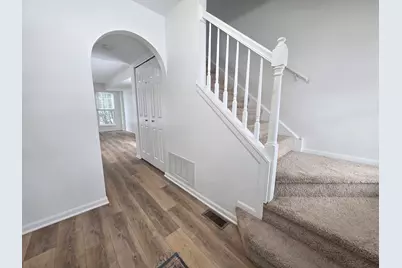 170 Half Moon Circle, Aurora, IL 60504 - Photo 7