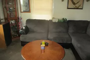 1862 N 2753rd Rd, Ottawa, IL 61350 - Photo 3