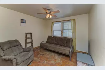 2243 E 92nd Place, Chicago, IL 60617 - Photo 9