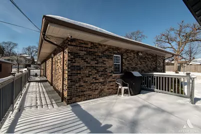 9401 S 83rd Avenue, Hickory Hills, IL 60457 - Photo 39