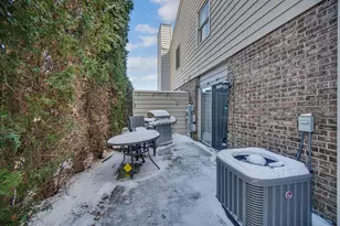 15521 Whitehall Ln, Orland Park, IL 60462 - Photo 19