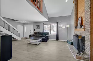 15521 Whitehall Ln, Orland Park, IL 60462 - Photo 3