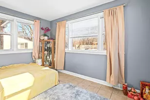 6709 N Kolmar Ave, Lincolnwood, IL 60712 - Photo 9