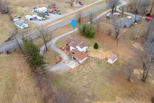 11328 Cedar Grove Rd, Marion, IL 62959 - Photo 7