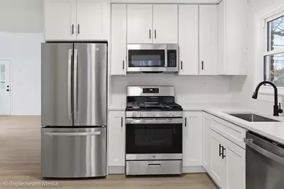 6135 Birmingham Street, Chicago Ridge, IL 60415 - Photo 11