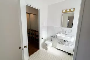 [Address not provided], Chicago, IL 60657 - Photo 17