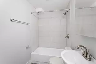 6026 N Winthrop Ave, Chicago, IL 60660 - Photo 11