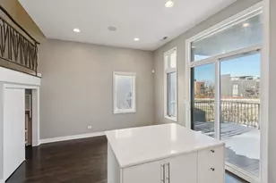 937 N Willard Ct, Chicago, IL 60642 - Photo 5