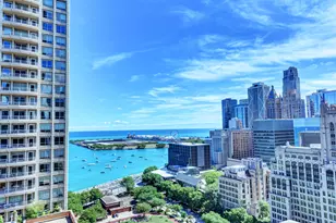 222 E Pearson St, Chicago, IL 60611 - Photo 27