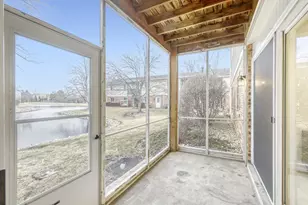 7285 Willow Way Ln, Willowbrook, IL 60527 - Photo 17