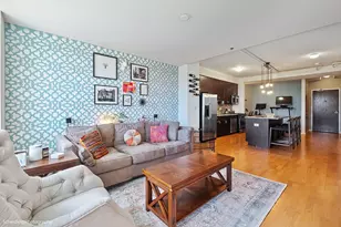 437 W Division St, Chicago, IL 60610 - Photo 5