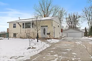 399 Tee Ln, Carpentersville, IL 60110 - Photo 1