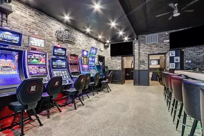 117 N Center Street, Joliet, IL 60435 - Photo 5