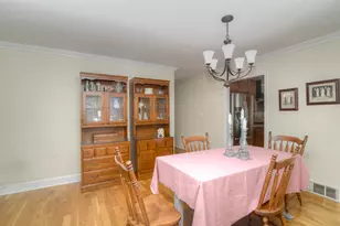 178 Bobwhite Ct, Bloomingdale, IL 60108 - Photo 5