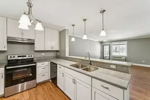 1613 Silverstone Dr, Carpentersville, IL 60110 - Photo 11