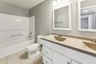 1613 Silverstone Dr, Carpentersville, IL 60110 - Photo 17