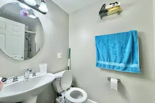 6052 N Claremont Ave, Chicago, IL 60659 - Photo 15