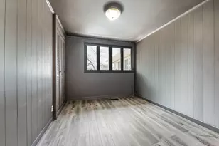 191 Ashland Ave, Des Plaines, IL 60016 - Photo 13