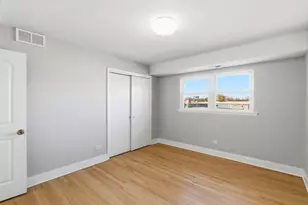 1215 Balmoral Ave, Westchester, IL 60154 - Photo 15