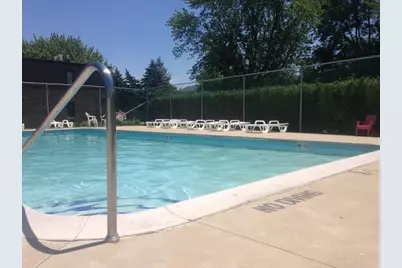 1125 Pleasant Run Drive #806, Wheeling, IL 60090 - Photo 9