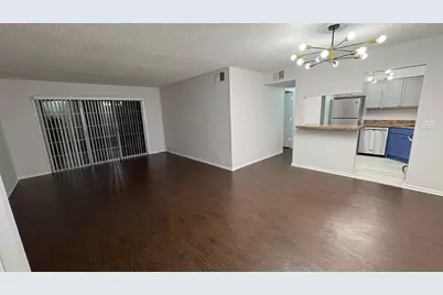 1125 Pleasant Run Drive #806, Wheeling, IL 60090 - Photo 5