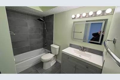 1125 Pleasant Run Drive #806, Wheeling, IL 60090 - Photo 3