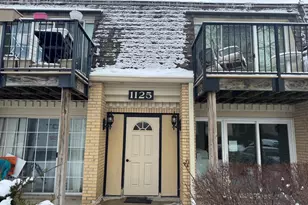 1125 Pleasant Run Dr, Wheeling, IL 60090 - Photo 1