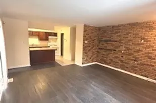 19129 Pine Dr, Country Club Hills, IL 60478 - Photo 3