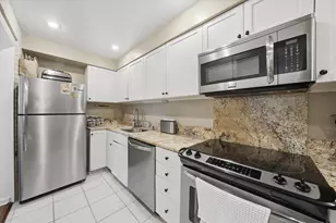 40 E 9th St, Chicago, IL 60605 - Photo 9