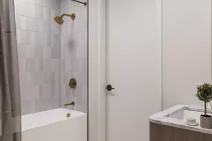 2234 W Grand Ave, Chicago, IL 60612 - Photo 13