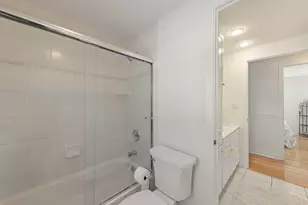 1231 Tyburn Dr, Schaumburg, IL 60194 - Photo 13