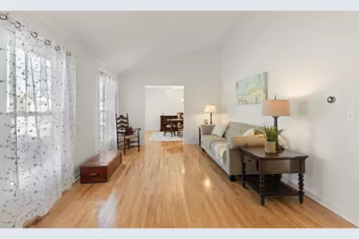 1231 Tyburn Drive, Schaumburg, IL 60194 - Photo 5