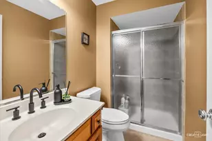 8146 Hampton Dr, Woodridge, IL 60517 - Photo 15