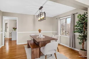 8146 Hampton Dr, Woodridge, IL 60517 - Photo 7