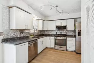 1964 Pembrooke Ct, Romeoville, IL 60446 - Photo 5