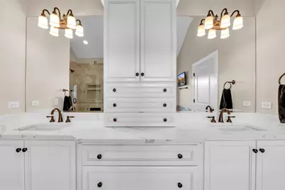 749 E Sunnyside Avenue, Libertyville, IL 60048 - Photo 37