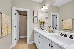 749 E Sunnyside Ave, Libertyville, IL 60048 - Photo 29