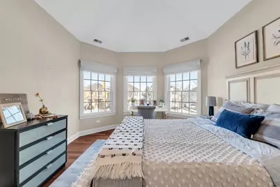 749 E Sunnyside Avenue, Libertyville, IL 60048 - Photo 27