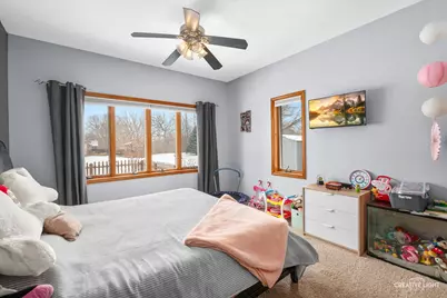 1024 Independence Boulevard, Yorkville, IL 60560 - Photo 9