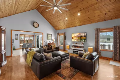 1024 Independence Boulevard, Yorkville, IL 60560 - Photo 3