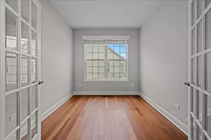 2843 Hillcrest Cir, Naperville, IL 60564 - Photo 11