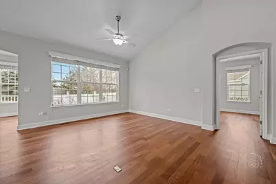 2843 Hillcrest Circle, Naperville, IL 60564 - Photo 15