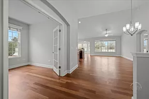 2843 Hillcrest Cir, Naperville, IL 60564 - Photo 9