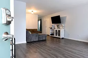 1030 Surrey Ct, Joliet, IL 60431 - Photo 5