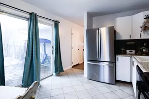 1030 Surrey Ct, Joliet, IL 60431 - Photo 11